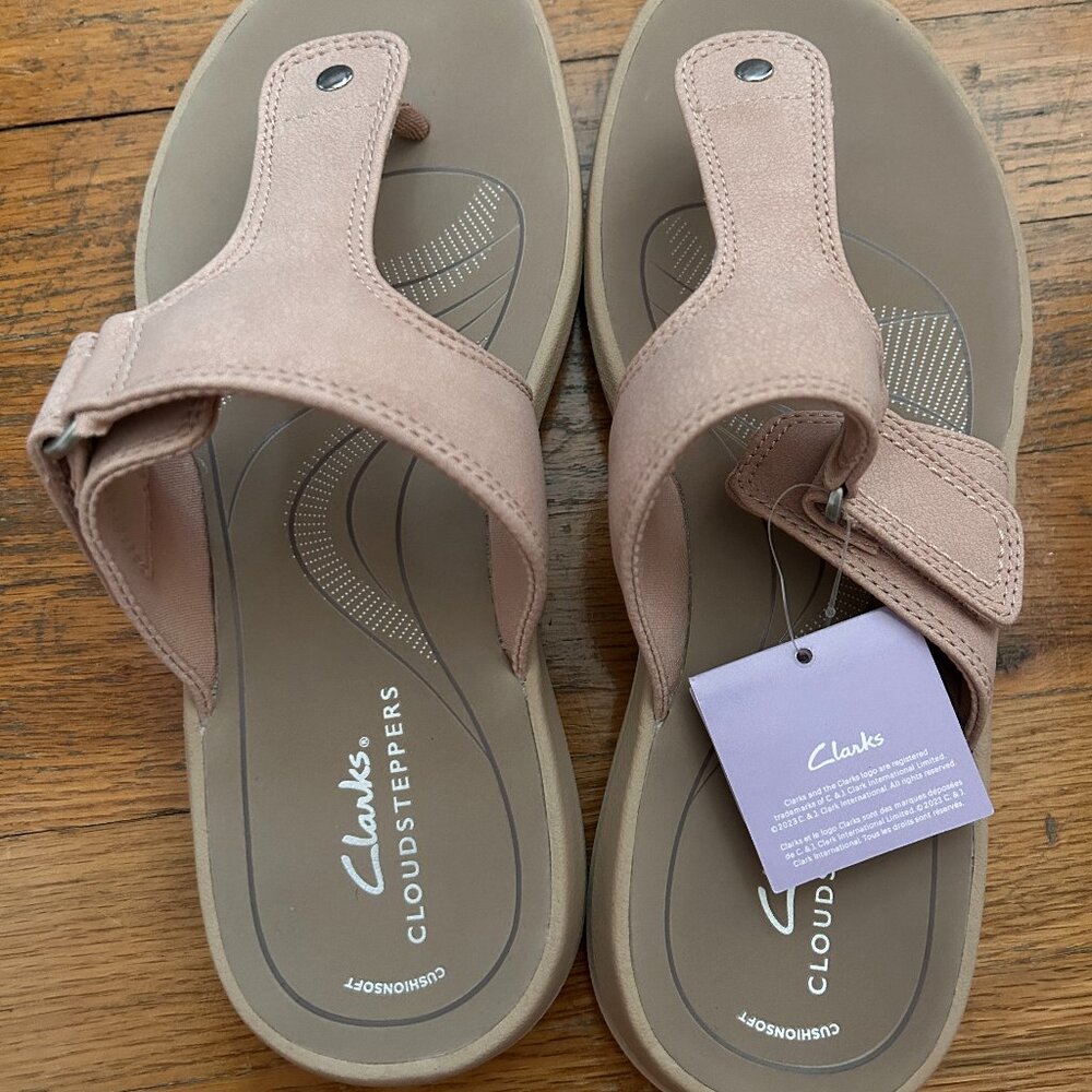 Clarks Women's Glide Walk Flip Flop